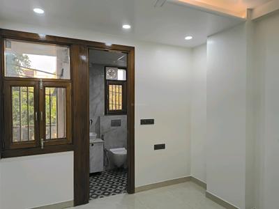 Bedroom Image of 1460 Sq.ft 3 BHK Builder Floor for sale in Vaishali Ghaziabad for Rs. 14500000