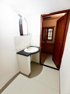 Bathroom Image of 1360 Sq.ft 2 BHK Apartment / Flat for sale in Indira Nagar Bengaluru for Rs. 15000000