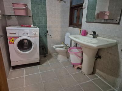 Image of 2700 Sq.ft 3 BHK Builder Floor for rent in Sector 41, Noida for Rs. 38000
