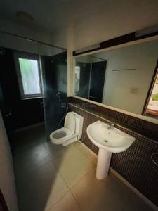 Bathroom Image of 2500 Sq.ft 3 BHK Apartment / Flat for rent in Amaya 78 at Gokuldham, Shantipura Ahmedabad for Rs. 90000