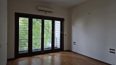 Bedroom Image of 7057 Sq.ft 4 BHK Penthouse for sale in Indraprastha Schon, Richmond Town Bengaluru for Rs. 268000000