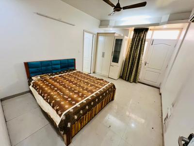 Bedroom Image of 1350 Sq.ft 3 BHK Apartment / Flat for sale in Unitech Uniworld Gardens 2, Sector 47 Gurgaon for Rs. 19500000