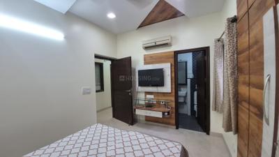 Bedroom Image of 1650 Sq.ft 3 BHK Apartment / Flat for rent in Vasant Kunj New Delhi for Rs. 95000