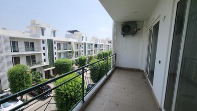 Balcony Image of 1230 Sq.ft 2.5 BHK Builder Floor for sale in Central Park Flower Valley, Sector 33 Sohna for Rs. 15000000