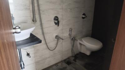Bathroom Image of 600 Sq.ft 1 BHK Apartment / Flat for rent in Kohinoor Tinsel County Phase II, Hinjawadi Phase 3 Pune for Rs. 19000