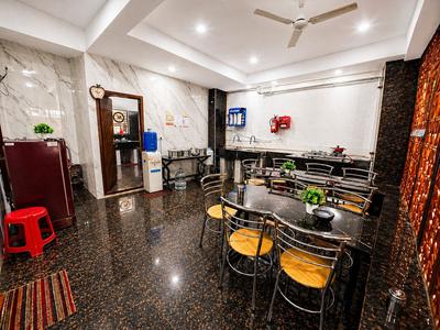 Kitchen Image of Sri Venkateswara Luxury Ladies PG  in Battarahalli, Bengaluru