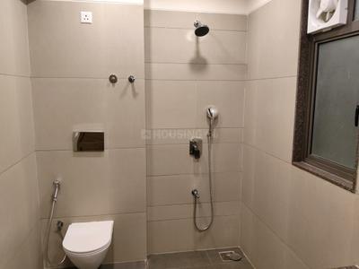 Bathroom Image of 1850 Sq.ft 3 BHK Apartment / Flat for rent in Adani The Meadows, Shantigram Ahmedabad for Rs. 45000