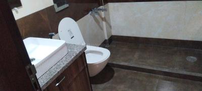 Image of 1800 Sq.ft 3 BHK Builder Floor for sale in Mansarover Garden, New Delhi for Rs. 48000000