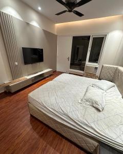 Bedroom Image of 1180 Sq.ft 2 BHK Apartment / Flat for sale in Arise Atlantis, Jagatpur Ahmedabad for Rs. 6500000