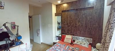 Bedroom Image of 750 Sq.ft 2 BHK Apartment / Flat for sale in Kandivali West Mumbai for Rs. 12500000