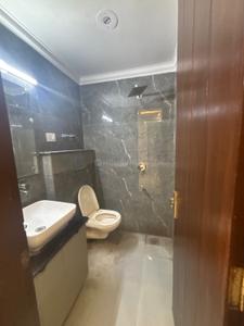 Bathroom Image of 1400 Sq.ft 3 BHK Apartment / Flat for sale in Saket New Delhi for Rs. 6700000