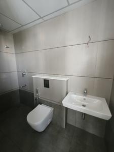 Bathroom Image of 2121 Sq.ft 3 BHK Apartment / Flat for sale in Cheranalloor Kochi for Rs. 22500000