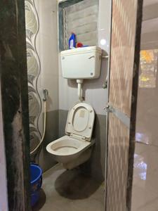 Common Bathroom One Image of 1000 Sq.ft 2.5 BHK Apartment / Flat for sale in Mira Road East Mira Bhayandar for Rs. 13000000