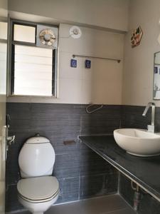 Common Bathroom Image of 1150 Sq.ft 2.5 BHK Apartment / Flat for sale in L And T Crescent Bay, Parel Mumbai for Rs. 52500000