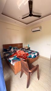 Bedroom Image of 1100 Sq.ft 1 BHK Builder Floor for rent in Sector 40 Gurgaon for Rs. 29000
