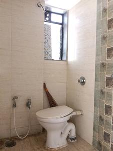 Common Bathroom Image of 920 Sq.ft 2 BHK Apartment / Flat for sale in Hiranandani Meadows, Thane West Thane for Rs. 19000000
