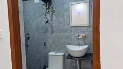 Bathroom Image of 500 Sq.ft 1 BHK Apartment / Flat for rent in Sector 19 Dwarka New Delhi for Rs. 26000