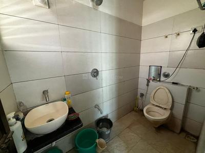 Bathroom Image of 1300 Sq.ft 3 BHK Apartment / Flat for sale in Bhayli Vadodara for Rs. 4000000