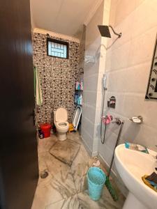 Bathroom Image of 500 Sq.ft 1 BHK Builder Floor for rent in Ashok Nagar New Delhi for Rs. 18000