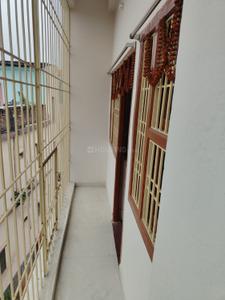 Balcony Image of 750 Sq.ft 2 BHK Independent House for rent in Bankers Colony Muzaffarpur for Rs. 5500