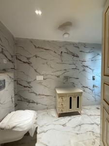 Image of 6000 Sq.ft 5 BHK Builder Floor for sale in Vasant Kunj, New Delhi for Rs. 110000000