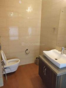 Bathroom Image of 1700 Sq.ft 2 BHK Independent House for rent in Sector 40 Noida for Rs. 32000