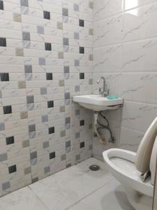 Common Bathroom Image of 750 Sq.ft 3 BHK Builder Floor for sale in Sector 15 Rohini New Delhi for Rs. 5850000