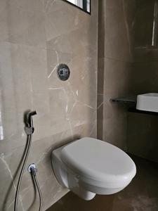 Common Bathroom Image of 760 Sq.ft 2 BHK Apartment / Flat for rent in Majestique Manhattan, Wagholi Pune for Rs. 25000