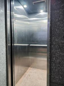 Lift Image of 1450 Sq.ft 3 BHK Apartment / Flat for rent in Vasant Kunj New Delhi for Rs. 60000