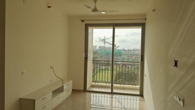 Hiranandani Queensgate Rent Flats for rent in Hiranandani