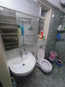 Bathroom Image of 950 Sq.ft 2 BHK Apartment / Flat for sale in Romell Diva Apartments, Malad West Mumbai for Rs. 19500000