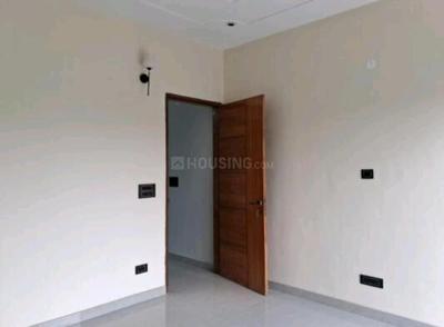 Bedroom Image of 2152 Sq.ft 3.5 BHK Builder Floor for rent in Sector 46 Noida for Rs. 50000