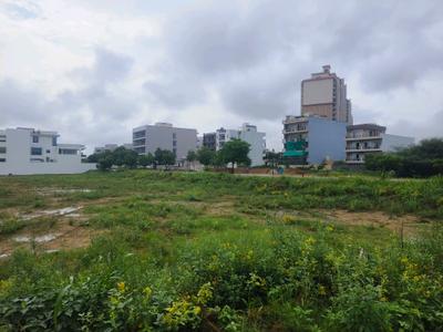 Image of 420 Sq.ft Residential Plot / Land for sale in DLF Garden City Plots, Sector 92, Gurgaon for Rs. 105000000