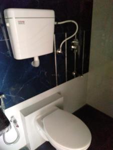 Common Bathroom Image of 1680 Sq.ft 3 BHK Apartment / Flat for sale in Kharghar Navi Mumbai for Rs. 22500000