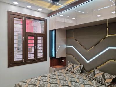 Bedroom Image of 600 Sq.ft 2 BHK Apartment / Flat for sale in Nawada New Delhi for Rs. 3700000