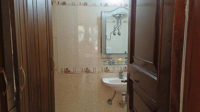 Image of 2000 Sq.ft 3 BHK Builder Floor for rent in Greater Kailash, New Delhi for Rs. 80000