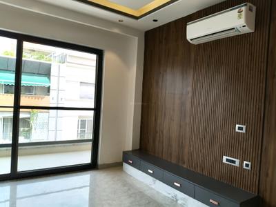Living Room Image of 750 Sq.ft 3 BHK Apartment / Flat for sale in Signature Global Grand IVA, Sector 103 Gurgaon for Rs. 9000000