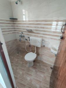 Bathroom Image of 2000 Sq.ft 2 BHK Builder Floor for rent in Keeranatham Coimbatore for Rs. 16000