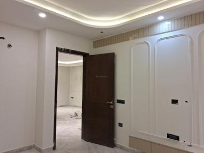 Bedroom Image of 1800 Sq.ft 3 BHK Builder Floor for sale in Paschim Vihar New Delhi for Rs. 40000000