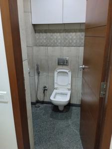 Bathroom Image of 1100 Sq.ft 2 BHK Builder Floor for rent in Hitech City Hyderabad for Rs. 30000