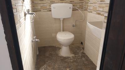 Bathroom Image of 1180 Sq.ft 3 BHK Apartment / Flat for sale in Keshtopur Kolkata for Rs. 6100000
