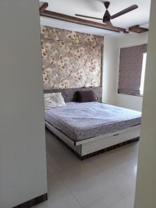 Bedroom Image of 1291 Sq.ft 2 BHK Apartment / Flat for rent in Landmark Garden, Kalyani Nagar Pune for Rs. 60000