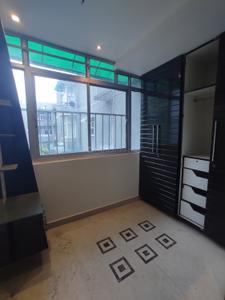Balcony Image of 1000 Sq.ft 2 BHK Apartment / Flat for sale in Shubham Apartments, Patparganj New Delhi for Rs. 17000000
