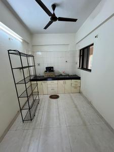 Kitchen Image of 1100 Sq.ft 2 BHK Apartment / Flat for rent in Kumar Parisar, Kothrud Pune for Rs. 40000
