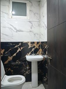 Common Bathroom Image of 650 Sq.ft 1 BHK Apartment / Flat for sale in Aashi Modern Apartment 2, Sector 73 Noida for Rs. 2800000