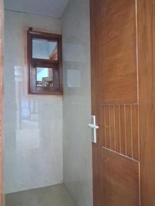Common Bathroom Image of 1625 Sq.ft 3 BHK Apartment / Flat for sale in JMD Heights 110, Sector 104 Noida for Rs. 7100000