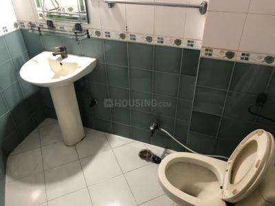 Bathroom Image of 2100 Sq.ft 3 BHK Apartment / Flat for rent in Naval Technical Officers Apartment, Sector 22 Dwarka New Delhi for Rs. 44000