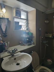 Bathroom Image of 751 Sq.ft 2 BHK Apartment / Flat for sale in Ballygunge Kolkata for Rs. 9500000