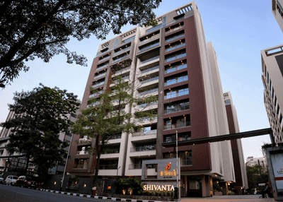 Image of 2438 Sq.ft 3.5 BHK Apartment / Flat for sale in Shreepad Shivanta Vivanta, Adajan, Surat for Rs. 15200000