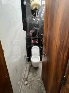 Image of 720 Sq.ft 2 BHK Builder Floor for rent in Shalimar Bagh, New Delhi for Rs. 24000